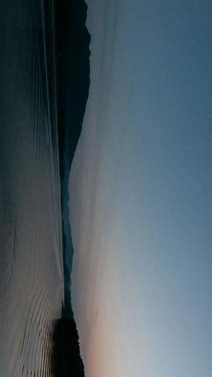 DƬ